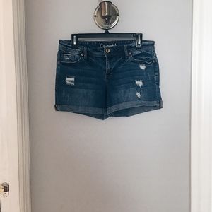 Ripped Boyfriend Shorts❤️